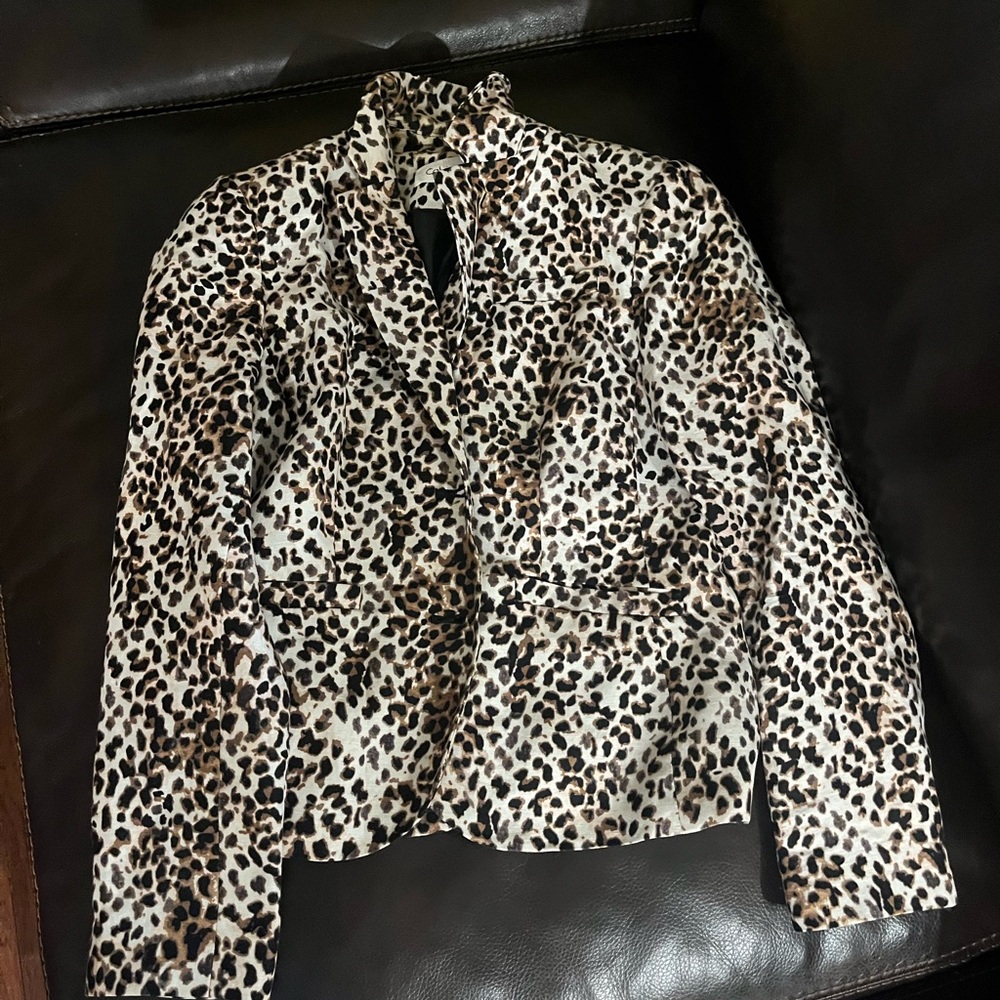 ANIMAL PRINT BLAZER